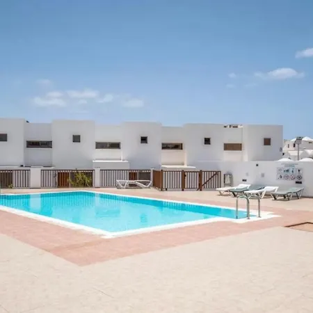 Holiday home Stunning Duplex 3 Minutes Walk To Seafront Puerto del Carmen (Lanzarote)